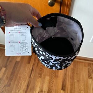 Thirty one oh snap bin